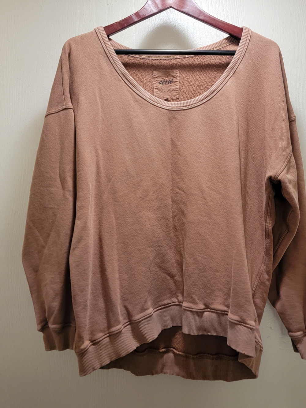aerie Relaxed Scoop-Neck Sweatshirt in Mauve Tan